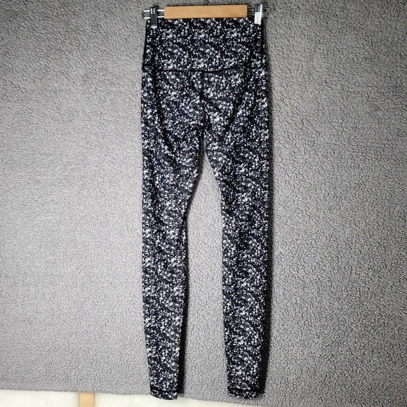 Lululemon Shine Tight Shimmy Shimmer Womens 4 Athlesuire Sporty Yoga Gym Sporty - Picture 12 of 16